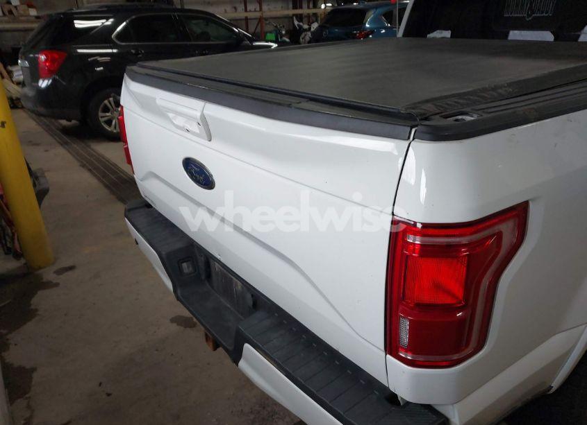 Photo 17 of 2015 Ford F-150 LARIAT (VIN 1FTEW1EG1FFB39401)