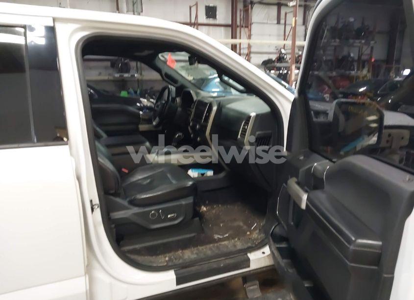 Photo 5 of 2015 Ford F-150 LARIAT (VIN 1FTEW1EG1FFB39401)