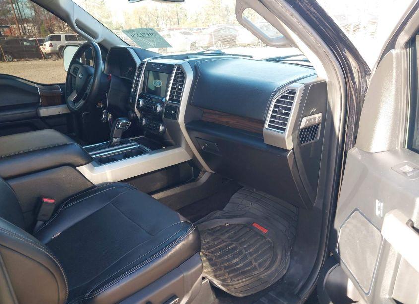 Photo 5 of 2016 Ford F-150 LARIAT (VIN 1FTEW1EG1GFB23197)