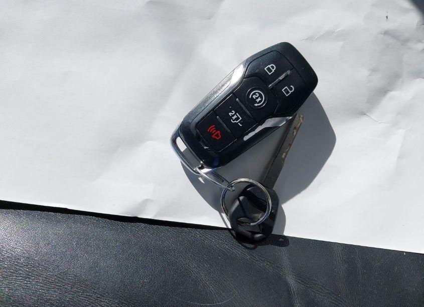 Photo 11 of 2016 Ford F-150 PLATINUM (VIN 1FTEW1EG1GFC27754)