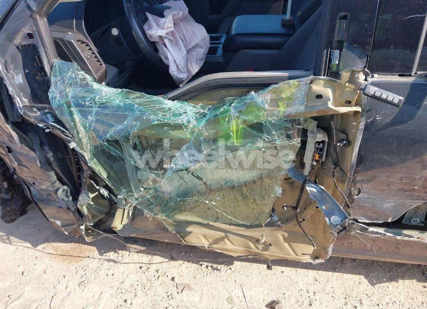 Photo 17 of 2017 Ford F-150 XLT (VIN 1FTEW1EG1HKE03887)