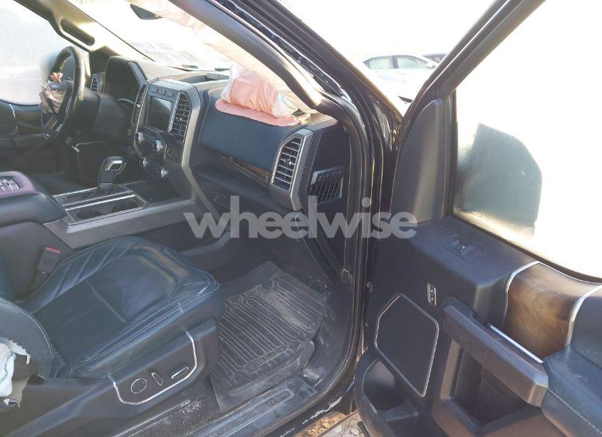 Photo 5 of 2018 Ford F-150 LIMITED (VIN 1FTEW1EG1JFA65700)