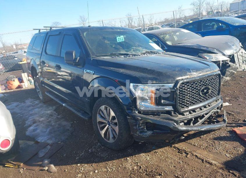 2018 Ford F-150 XL (VIN 1FTEW1EG1JFB54375) main photo