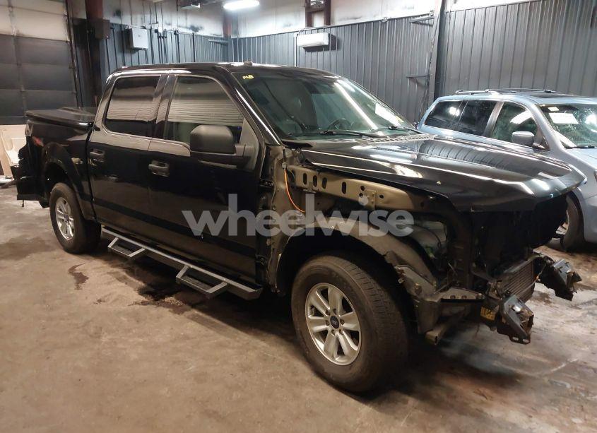 2018 Ford F-150 XLT (VIN 1FTEW1EG1JFD61879) main photo