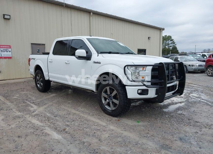 2016 Ford F-150 LARIAT (VIN 1FTEW1EG2GFC72251) main photo