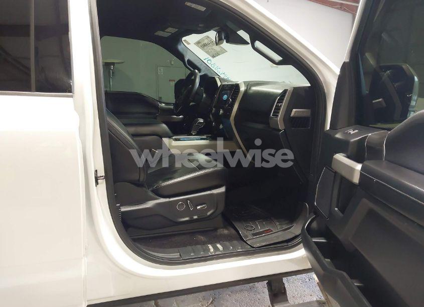 Photo 5 of 2016 Ford F-150 LARIAT (VIN 1FTEW1EG2GFC72251)