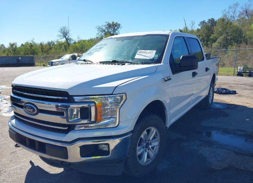 Photo 2 of 2018 Ford F-150 XLT (VIN 1FTEW1EG2JFD17633)
