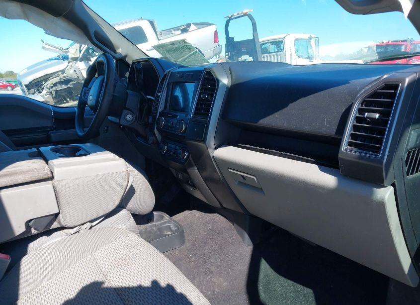 Photo 5 of 2018 Ford F-150 XLT (VIN 1FTEW1EG2JFD17633)