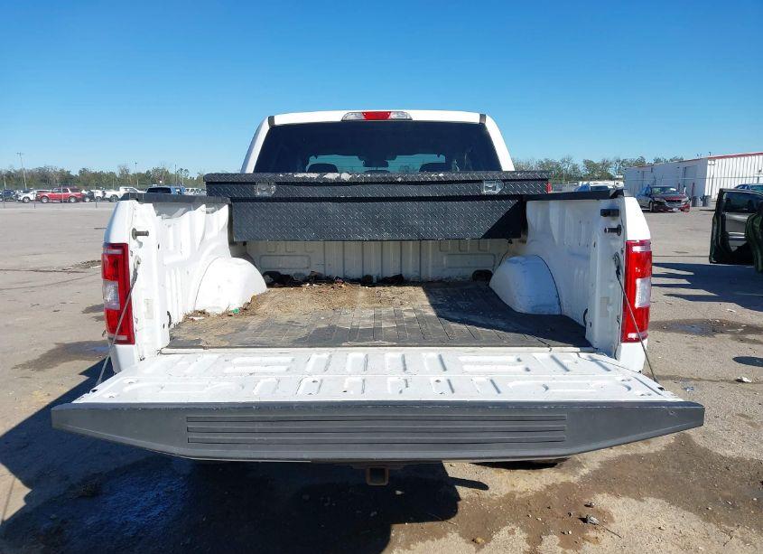 Photo 8 of 2018 Ford F-150 XLT (VIN 1FTEW1EG2JFD17633)