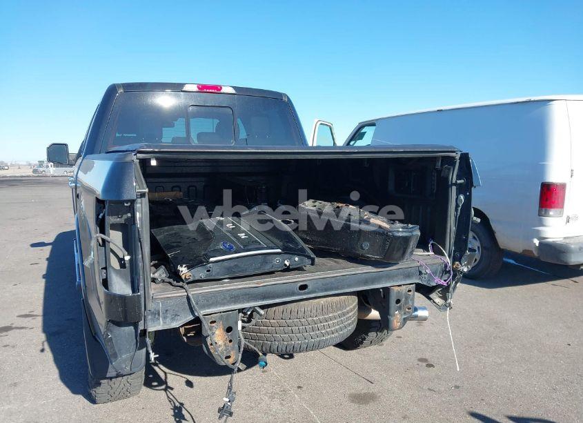 Photo 6 of 2015 Ford F-150 PLATINUM (VIN 1FTEW1EG3FFC94144)