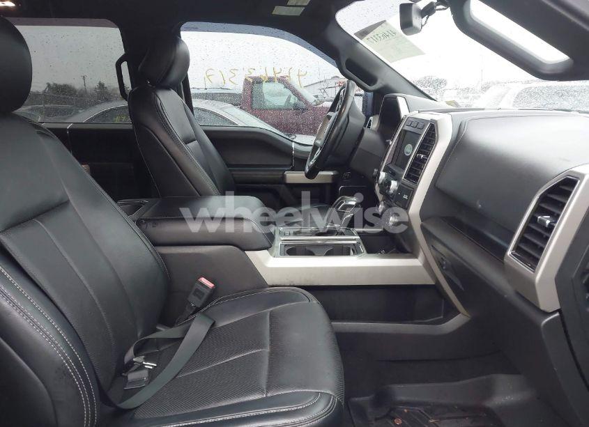 Photo 5 of 2018 Ford F-150 LARIAT (VIN 1FTEW1EG3JFE60221)