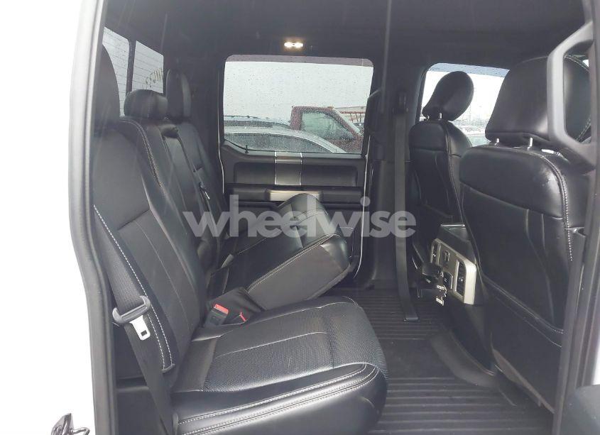 Photo 8 of 2018 Ford F-150 LARIAT (VIN 1FTEW1EG3JFE60221)