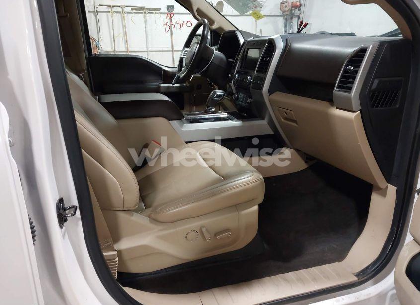 Photo 5 of 2018 Ford F-150 LARIAT (VIN 1FTEW1EG3JKC13546)