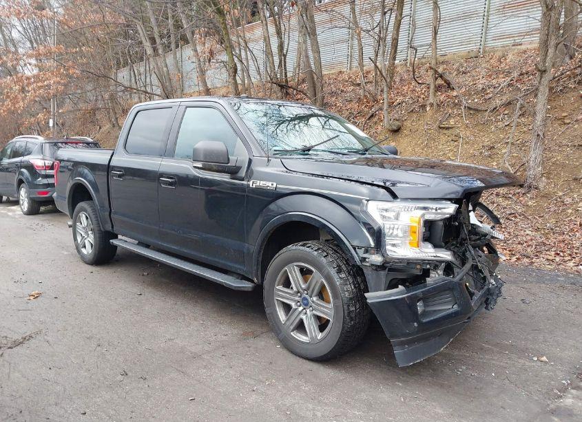 2018 Ford F-150 XLT (VIN 1FTEW1EG3JKC68031) main photo
