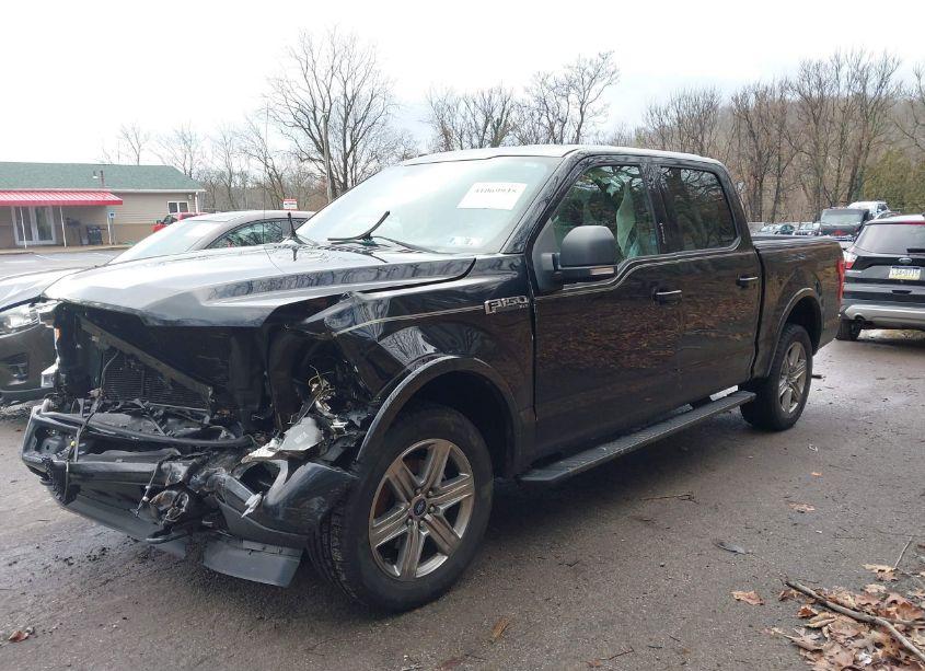 Photo 2 of 2018 Ford F-150 XLT (VIN 1FTEW1EG3JKC68031)