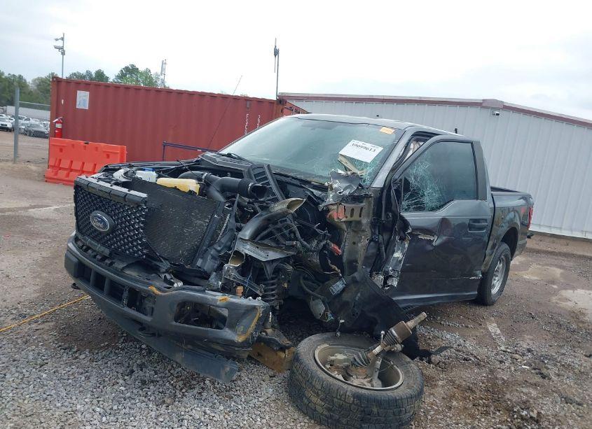 Photo 2 of 2018 Ford F-150 XL (VIN 1FTEW1EG4JFA06673)