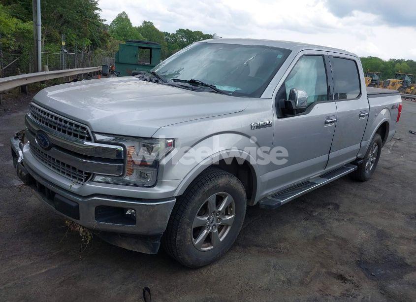 Photo 2 of 2018 Ford F-150 LARIAT (VIN 1FTEW1EG4JFA33582)