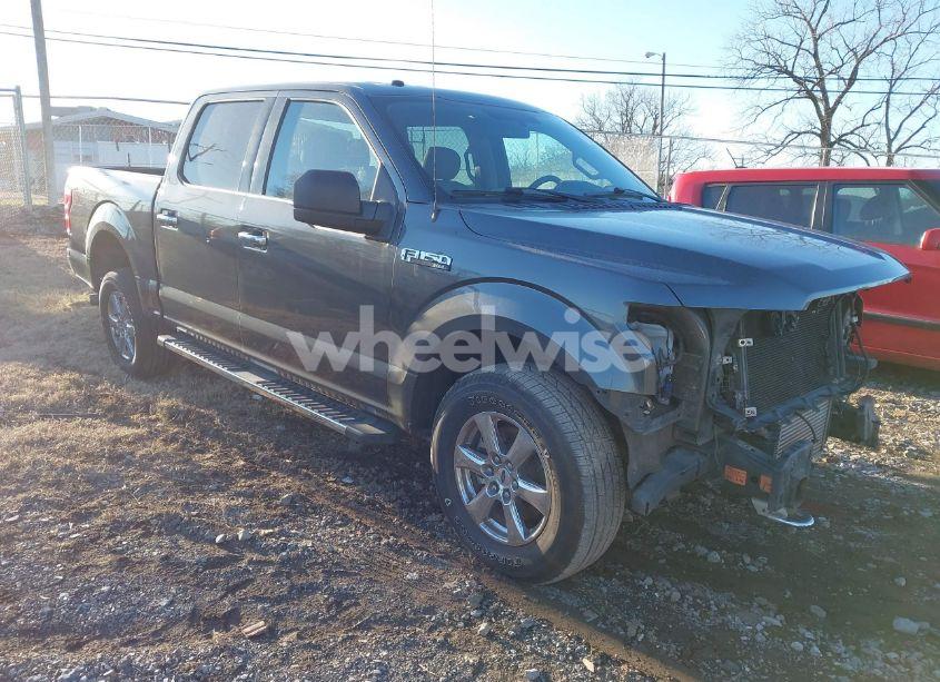 2018 Ford F-150 XLT (VIN 1FTEW1EG4JFD05452) main photo