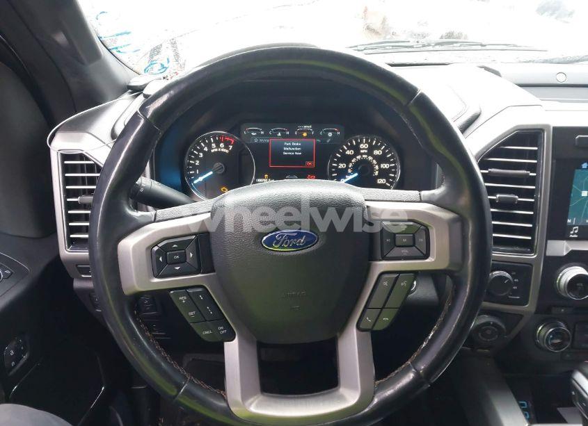 Photo 13 of 2018 Ford F-150 PLATINUM (VIN 1FTEW1EG4JFE14106)