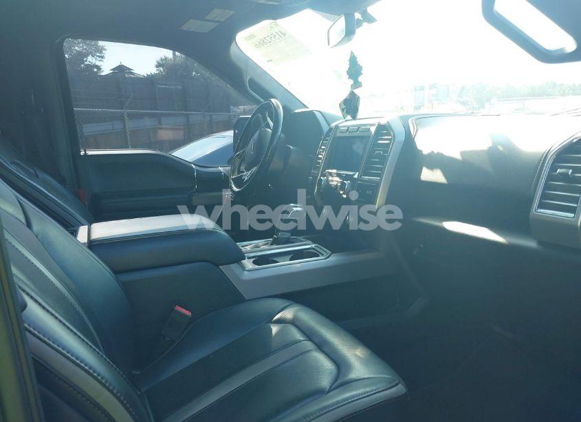 Photo 5 of 2018 Ford F-150 PLATINUM (VIN 1FTEW1EG4JFE14106)