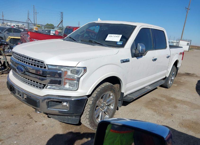 Photo 2 of 2018 Ford F-150 LARIAT (VIN 1FTEW1EG4JKC12972)