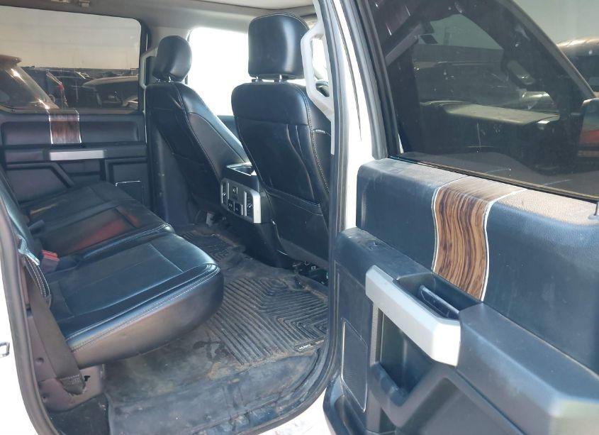 Photo 8 of 2018 Ford F-150 LARIAT (VIN 1FTEW1EG4JKC12972)