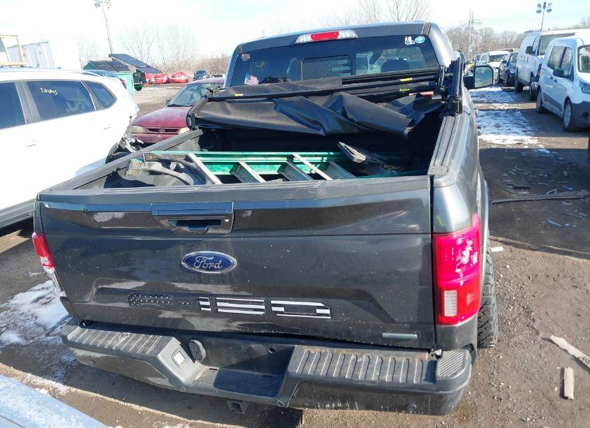 Photo 16 of 2018 Ford F-150 LARIAT (VIN 1FTEW1EG4JKF48637)