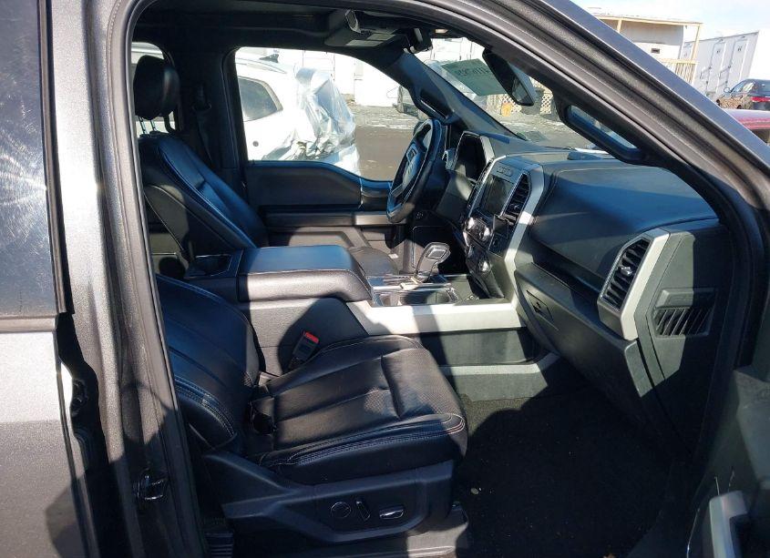 Photo 5 of 2018 Ford F-150 LARIAT (VIN 1FTEW1EG4JKF48637)