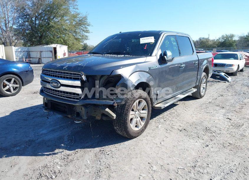 Photo 2 of 2018 Ford F-150 LARIAT (VIN 1FTEW1EG5JFB94944)