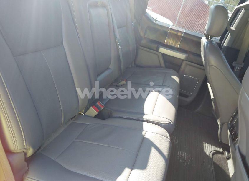 Photo 8 of 2018 Ford F-150 LARIAT (VIN 1FTEW1EG5JFB94944)