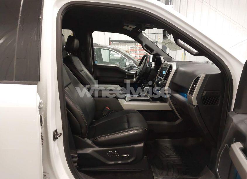 Photo 5 of 2018 Ford F-150 LARIAT (VIN 1FTEW1EG5JFC00726)