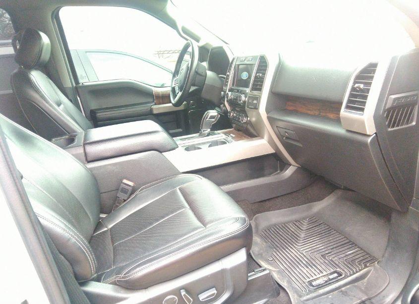 Photo 5 of 2018 Ford F-150 LARIAT (VIN 1FTEW1EG5JKC57709)