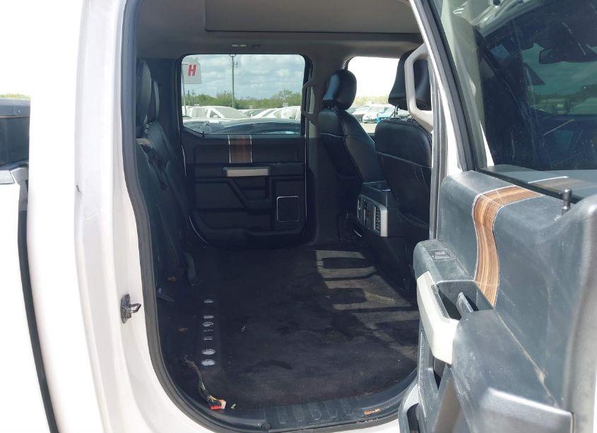 Photo 8 of 2016 Ford F-150 LARIAT (VIN 1FTEW1EG6GKD63367)