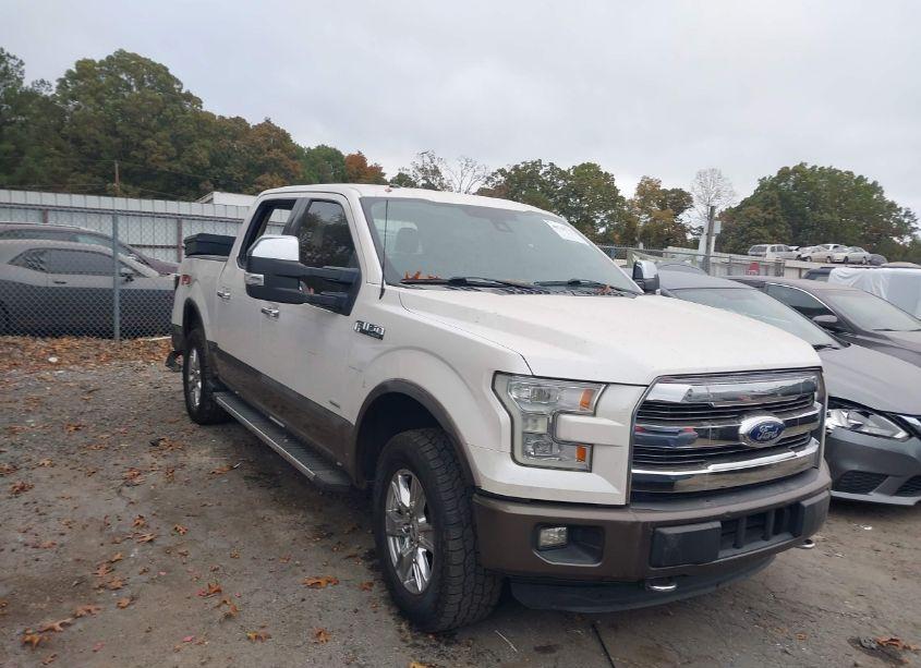 2015 Ford F-150 LARIAT (VIN 1FTEW1EG7FFA32451) main photo