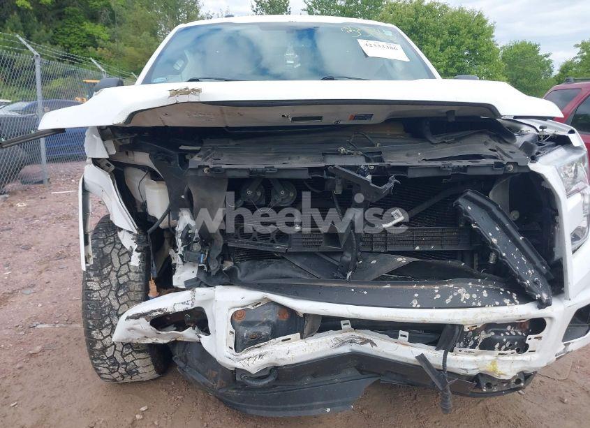 Photo 6 of 2015 Ford F-150 XLT (VIN 1FTEW1EG7FKE07911)