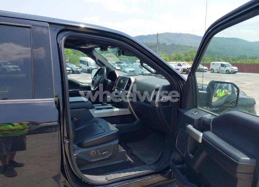 Photo 5 of 2017 Ford F-150 LARIAT (VIN 1FTEW1EG7HKC26925)