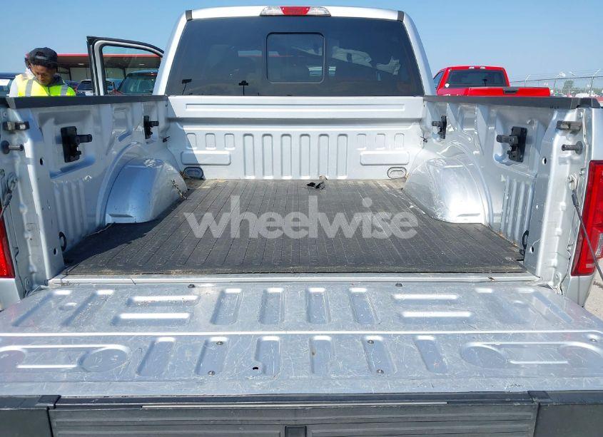 Photo 18 of 2015 Ford F-150 LARIAT (VIN 1FTEW1EG8FKE61864)