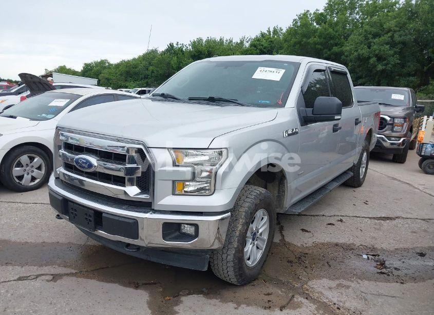 Photo 2 of 2017 Ford F-150 XLT (VIN 1FTEW1EG8HKC48965)