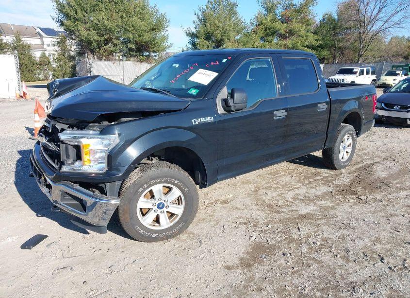 Photo 2 of 2018 Ford F-150 XLT (VIN 1FTEW1EG8JFD53326)