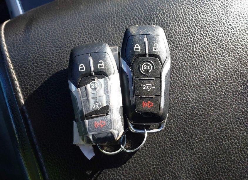 Photo 11 of 2015 Ford F-150 KING RANCH/LARIAT/PLATINUM/XL/XLT (VIN 1FTEW1EG9FFC96027)