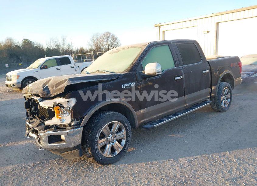 Photo 2 of 2018 Ford F-150 LARIAT (VIN 1FTEW1EG9JKC67417)