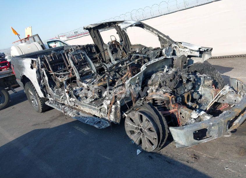 2016 Ford F-150 LARIAT (VIN 1FTEW1EGXGFC18907) main photo