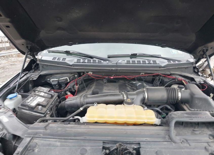 Photo 10 of 2017 Ford F-150 PLATINUM (VIN 1FTEW1EGXHFB60296)