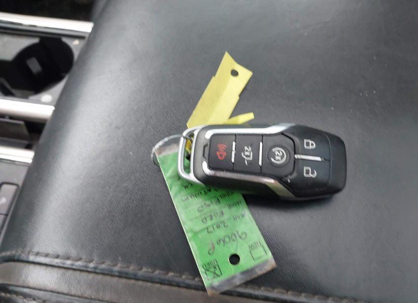 Photo 11 of 2017 Ford F-150 PLATINUM (VIN 1FTEW1EGXHFB60296)