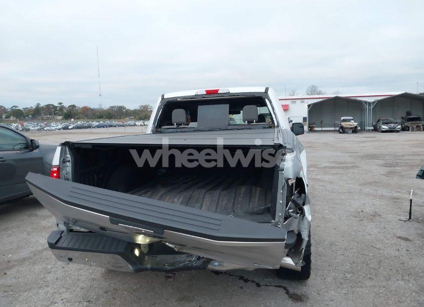 Photo 16 of 2018 Ford F-150 XLT (VIN 1FTEW1EGXJFE07919)