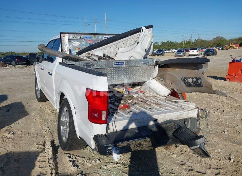 Photo 3 of 2018 Ford F-150 LARIAT (VIN 1FTEW1EGXJKD13983)