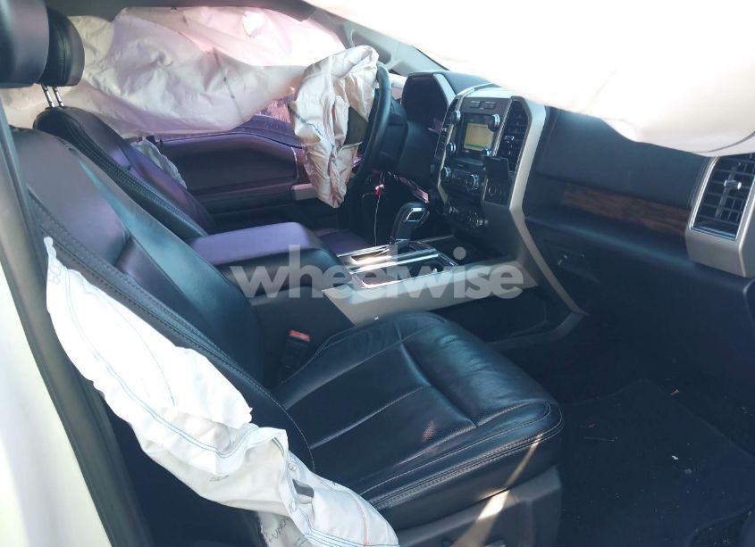 Photo 5 of 2018 Ford F-150 LARIAT (VIN 1FTEW1EGXJKD13983)