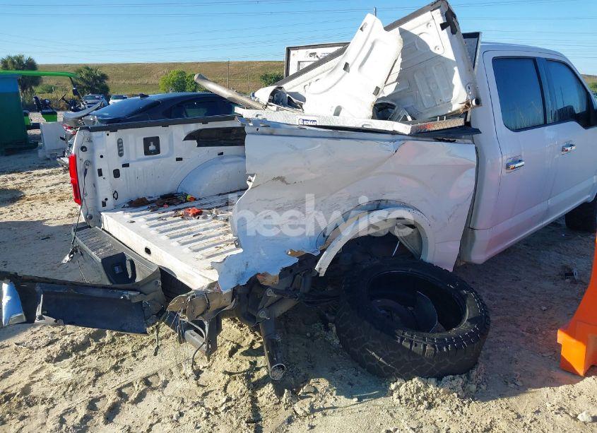 Photo 6 of 2018 Ford F-150 LARIAT (VIN 1FTEW1EGXJKD13983)