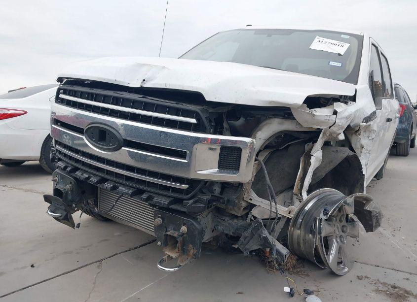 Photo 6 of 2018 Ford F-150 XLT (VIN 1FTEW1EGXJKD66571)