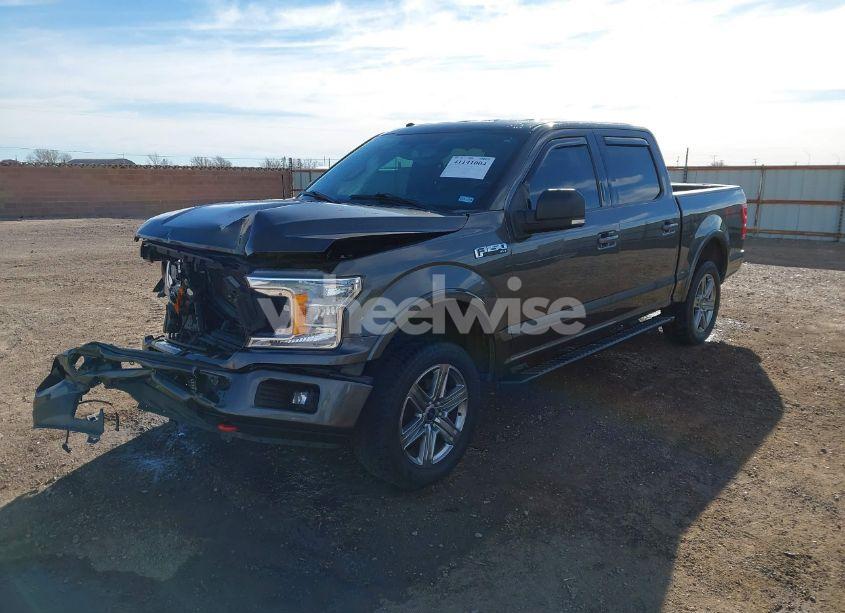 Photo 2 of 2018 Ford F-150 XLT (VIN 1FTEW1EGXJKD98520)